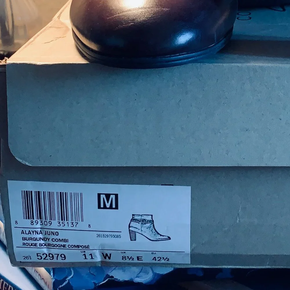 CLARKS ALANYA JUNO LEATHER ANKLE BOOTIE NWT - Picture 7 of 12